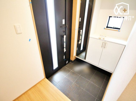 玄関 いつも気持ちよくご家族をお見送り、お出迎えできる玄関です。