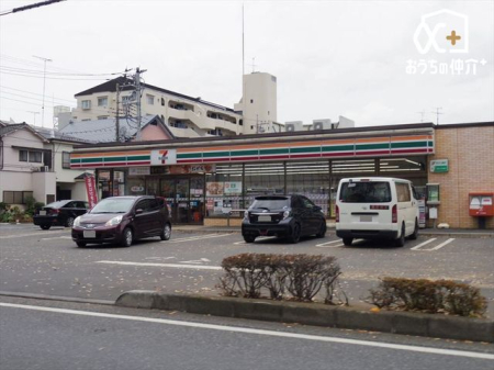 周辺環境 セブンイレブン所沢市民体育館前店 徒歩5分。 390m