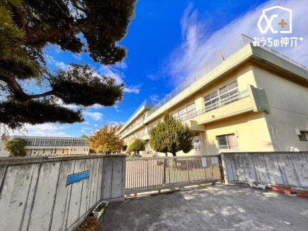 周辺環境 水谷東小学校 徒歩6分。水谷中学校の隣にある小学校です。 450m