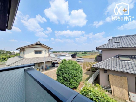 周辺環境 所沢市立富岡中学校 徒歩41分。自然豊かな環境に囲まれた広々とした敷地がある中学校でございます。周辺からの評判も良いです！ 3250m
