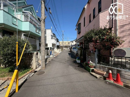 現地土地写真 車通りの少ない前面道路