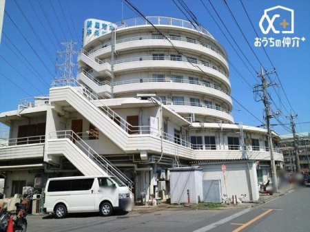 周辺環境 新座志木中央総合病院 徒歩18分。 1370m
