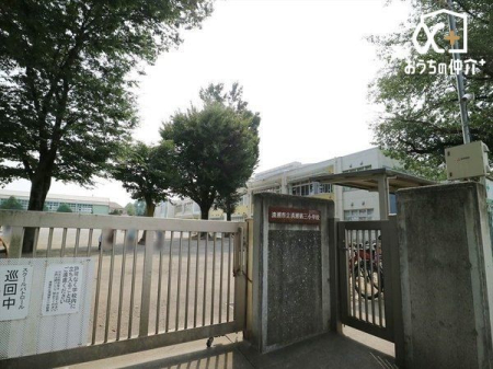 周辺環境 清瀬市立清瀬第三小学校 徒歩13分。【通学　区域】竹丘1丁目～2丁目、竹丘3丁目（2番、10番41～53号、11～14番）、梅園1丁目（4番） 1020m