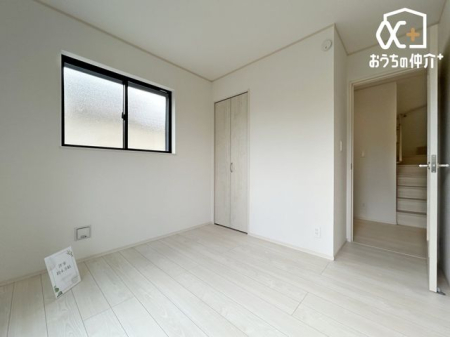 その他内観 来客時などに便利なリビング横の和室