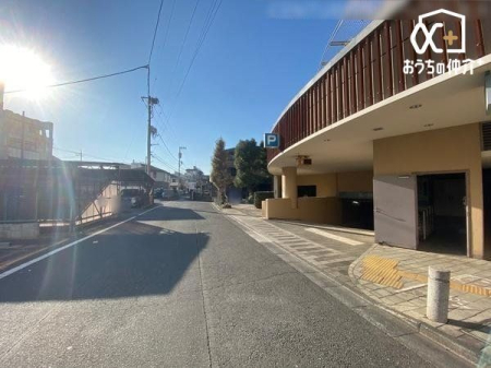 駐車場 駐輪場の入口の様子