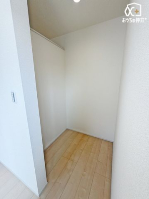 収納 ウォークインクローゼット