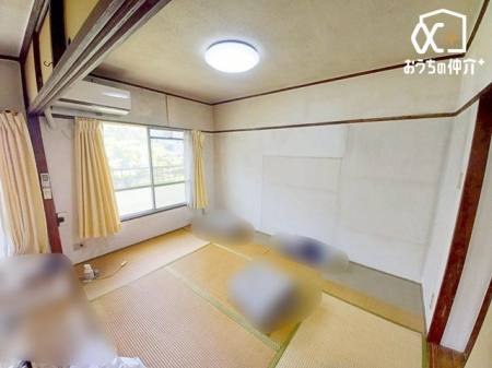 その他内観 リビング横の6.0帖和室の様子です。大きな窓があり、明るい和室です。
