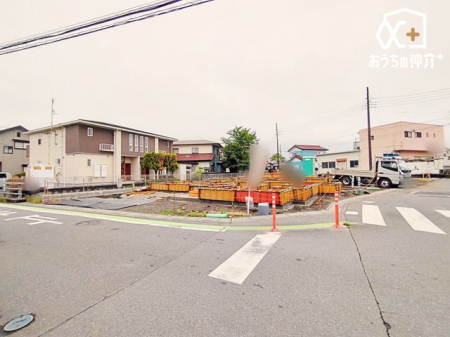 現地外観写真 ●太陽の光と心地よい風の通る立地です