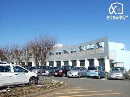 周辺環境 松井まちづくりセンター 徒歩12分。住民票や印鑑証明などの証明書発行、転居届等の住所変更、市税の納付などの各種手続きを行っています。 900m