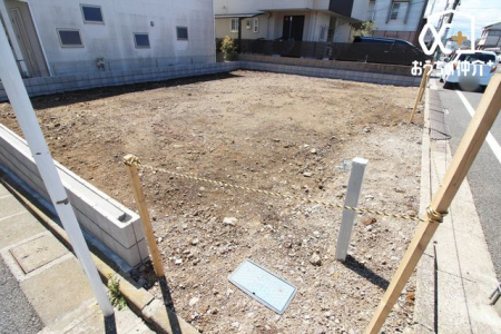 周辺環境 マルエツ大泉学園店 徒歩11分。無料駐車場有り。ATM、100円ショップ、洋服お直しリフォームショップ、クリーニング、薬局有り。春には目の前の桜並木がきれいです。営業時間　朝10時から夜10時まで…