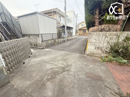 現地土地写真 北東側前面道路は幅員約4.0ｍです。