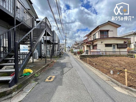 現地外観写真 子育てファミリーはもちろん、ゆったりと暮らしたい方にもおすすめしたい、落ち着いた住環境になっております。