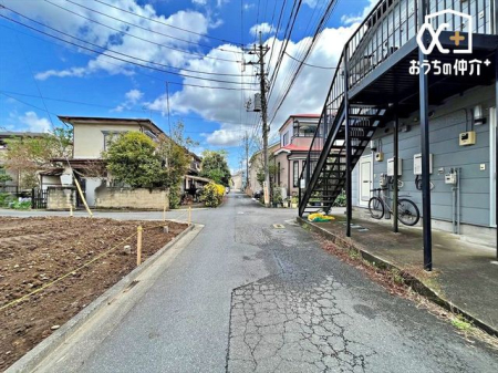 現地外観写真 落ち着いた雰囲気が漂う住宅街。ゆったりと暮らしたい方にもおすすめしたい、静かで心地良い住環境になっております。皆様のお問い合わせお待ちしております！