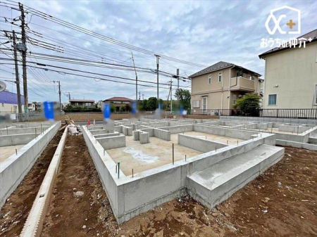 その他 閑静な住宅地で子育て家族にピッタリ。毎日のお散歩も快適な緑に恵まれたエリアで、自然に包まれた穏やかな暮らしを実現するための、ゆとりある住環境が整っています。