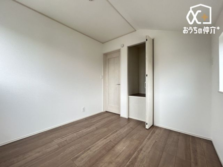 その他内観 4.5帖の洋室は多目的に使用できます