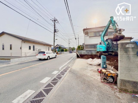 周辺環境 所沢市立安松中学校 徒歩20分。武蔵野線「東所沢駅」近くの広々とした敷地がある中学校でございます。周辺からの評判も良いです！ 1560m