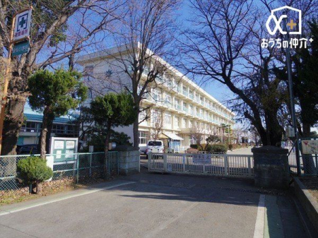 周辺環境 清瀬市立石田橋児童遊園 徒歩19分。秋津駅から徒歩約15分、「空堀川」の近隣に作られた小さな児童遊園です。 1450m