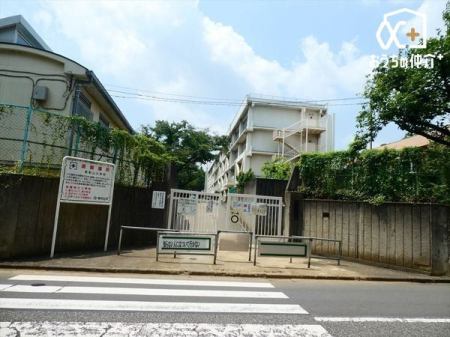 周辺環境 東村山市立東萩山小学校 徒歩9分。【通学　区域】恩多町二丁目1から4、21から31、37から44、三丁目43から45 萩山町五丁目、栄町一丁目（一部） 680m