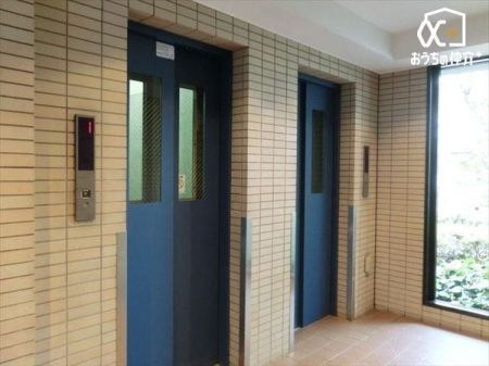 その他 エレベーター2基あり