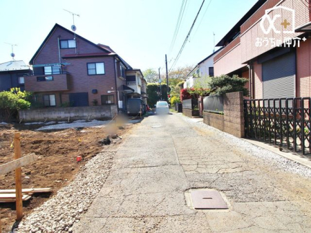 現地外観写真 車通りが少なく小さなお子様がいても安心です！