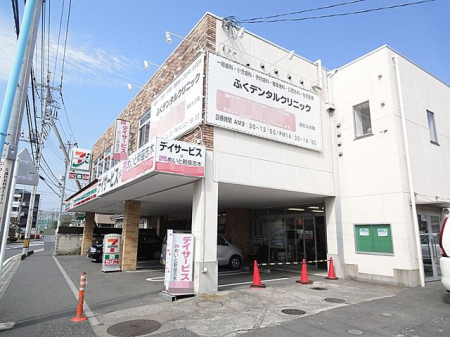 周辺環境 セブンイレブン新座東1丁目店 徒歩6分。営業時間：24時間 駐車場：有 410m