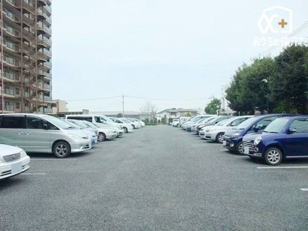 周辺環境 徒歩15分。【セキチュー狭山北入曽店】営業時間：9時00分～20時00分　イリソマーケットシティ内にあり便利な環境　駐車場：あり 1200m
