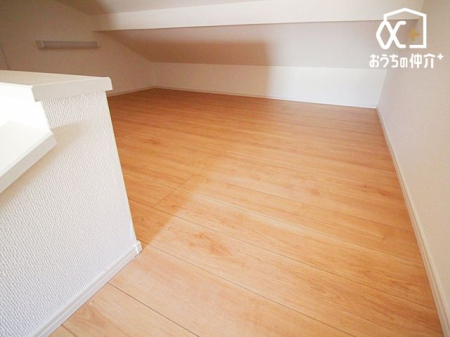 収納 たっぷり収納できるロフト付き！季節もののお洋服や、子供たちの思い出の品を大切に保管できますね