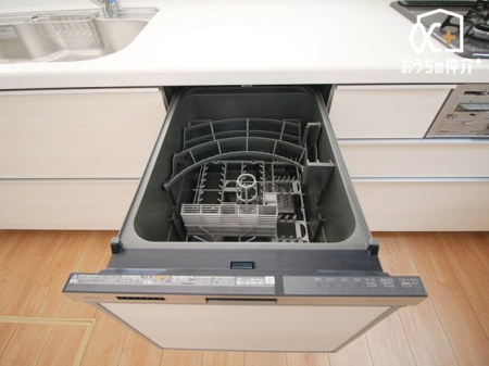 キッチン 家事の負担を軽減するビルトイン食洗機付き！
