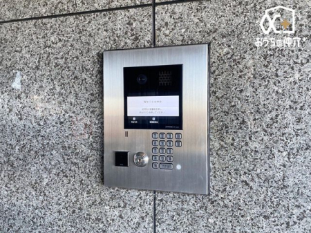 その他 防犯面でも安心なオートロックマンション。
