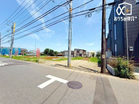 周辺環境 徒歩2分。【ミニストップ入間下藤沢店】営業時間 24時間営業　車椅子対応の駐車場・入り口あり 160m