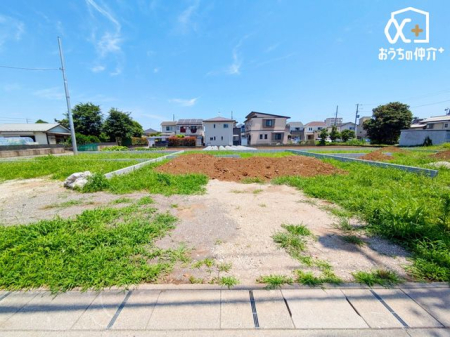 周辺環境 徒歩10分。【藤沢小学校】15クラス 児童数:393人 800m