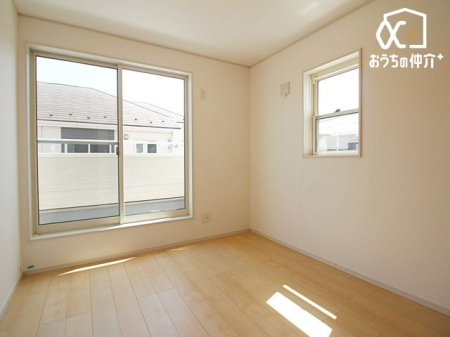 子供部屋 子供部屋にオススメな5.4洋室の様子です。