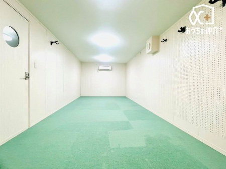 その他 約17帖の大空間です！週末に、ご家族・ご友人お誘いあわせの上、現地をご覧になってみませんか？周辺環境と合わせてご案内致します！