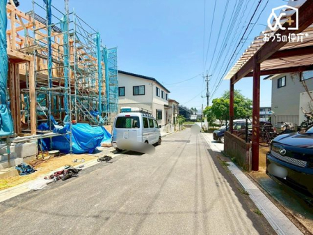 現地外観写真 南側公道に付き、陽当り良好です！