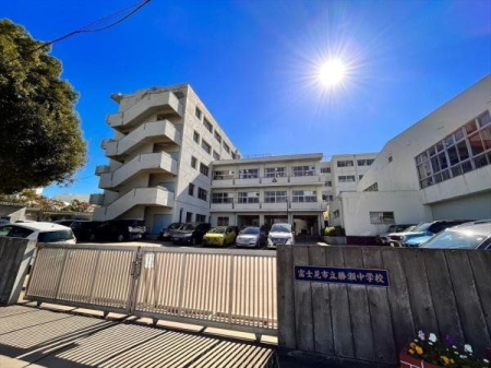 周辺環境 富士見市立勝瀬中学校 徒歩29分。勝瀬・ふじみ野小学校の一部区域 2290m
