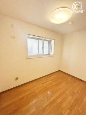 子供部屋 子ども部屋におすすめな洋室です！日当たりの良い明るいお部屋でお子様も快適に過ごせます。