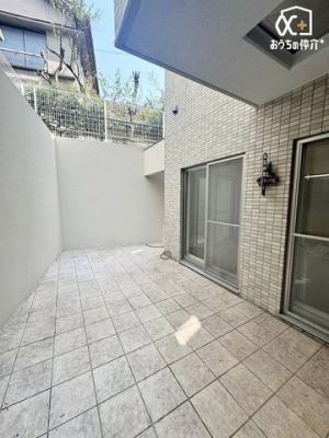 その他 Ｌ字型で広々としたテラス