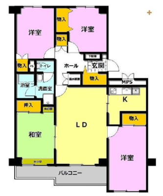  リビングに続く和室を開けますと広々空間