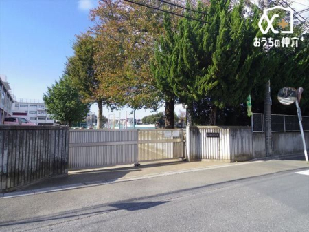 周辺環境 徒歩8分。【藤沢北小学校】22クラス 児童数:659人 610m