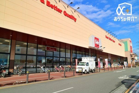 周辺環境 徒歩16分。【ベルク　ベスタ狭山店】営業時間：9時00分～0時00分　ベスタ内の大型スーパー　駐車場：多数 1210m
