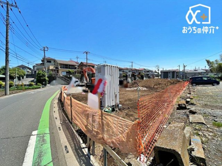 現地土地写真 緑が多く自然豊かな住環境。ららぽーと富士見まで徒歩9分。日常のお買い物にも休日のレジャーにも便利に使えます。勝瀬小学校まで徒歩6分。