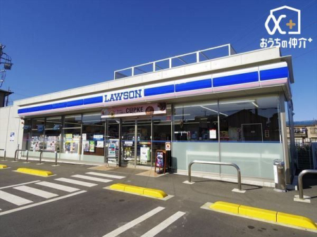 周辺環境 ローソン入間扇台店 徒歩5分。【ファミリーマート入間扇町屋店】営業時間24時間。車椅子対応の駐車場。お支払い：クレジット カード。 390m
