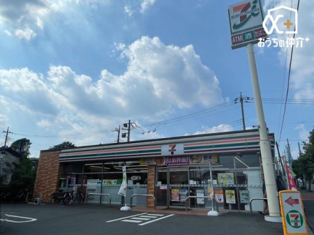周辺環境 セブンイレブン所沢北秋津東店 徒歩7分。24時間営業なので、急なお買い物にも便利です。飲食物や軽い日用品を販売しております。駐車場有 490m