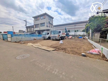 現地外観写真 戸建て住宅ならではの静かでプライベートな空間は、心地よい暮らしを求める方に最適。ペットとのびのび暮らせるのも魅力です。