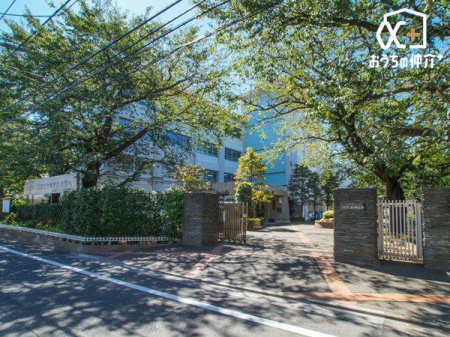 周辺環境 練馬区立大泉西中学校 徒歩10分。周辺には西本村憩いの森や久保新田いちょう憩いの森、四面塔憩いの森、大泉学園少年野球場などたくさんの公園があります。 730m