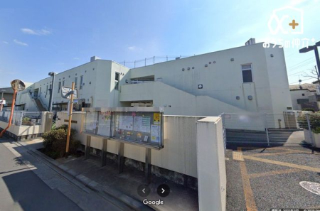 周辺環境 西大泉保育園 徒歩6分。開園時間：7時30分～18時30分定員：98名開設：昭和52年4月全身の発達を促すことをねらいとして、リズムあそびや荒馬踊りに取り組んでいます。 410m