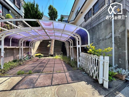 現地土地写真 一戸建ての多いエリア、静かで落ち着いた雰囲気