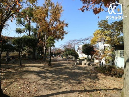 周辺環境 秋津第2児童遊園 徒歩7分。トイレ・ベンチ・遊具（ブランコ・すべり台・ジャングルジム・スペースキューブ・砂場）水飲場・防火貯水槽 510m