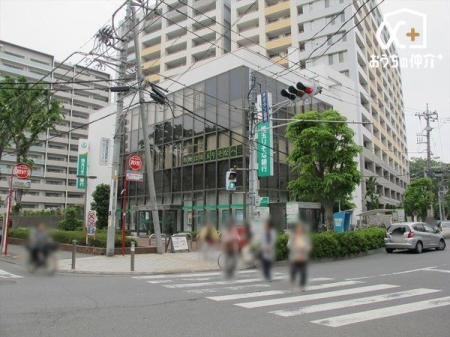 周辺環境 ゆうちょ銀行さいたま支店西友フードプラス新座店内出張所 徒歩19分。 1450m