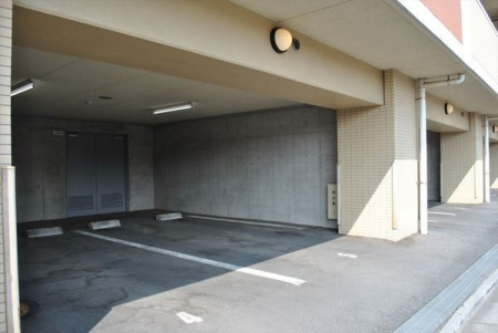 駐車場 カースペースの様子